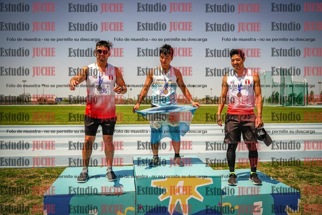 Fotos de algunos podios y extras del torneo