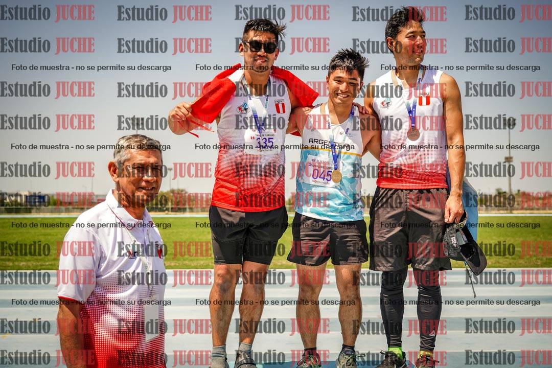 Fotos de algunos podios y extras del torneo