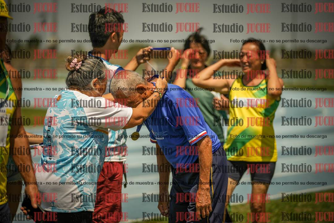 Fotos de algunos podios y extras del torneo