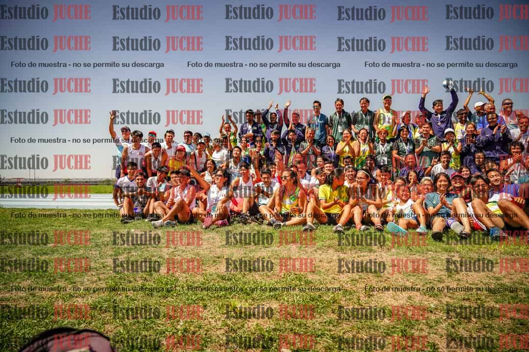 Fotos de algunos podios y extras del torneo