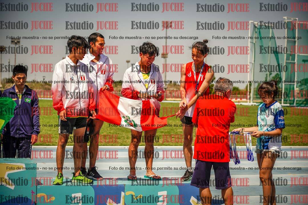 Fotos de algunos podios y extras del torneo