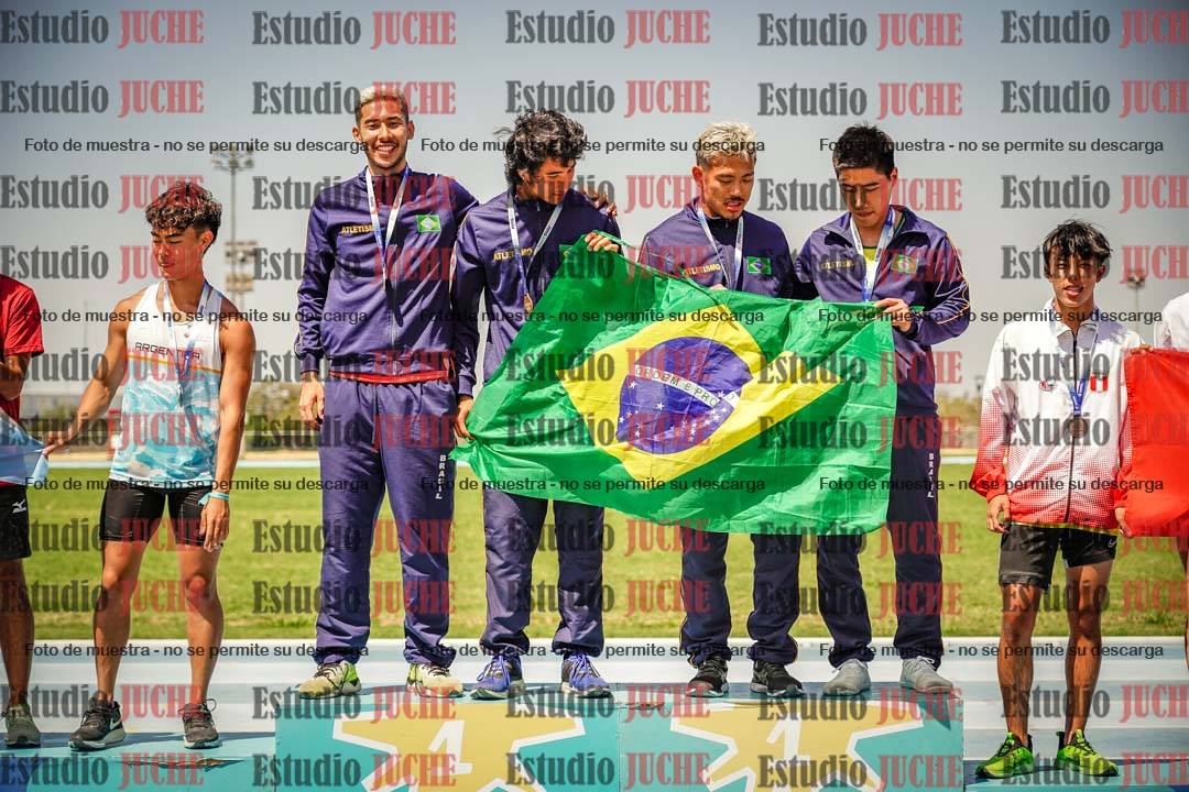 Fotos de algunos podios y extras del torneo