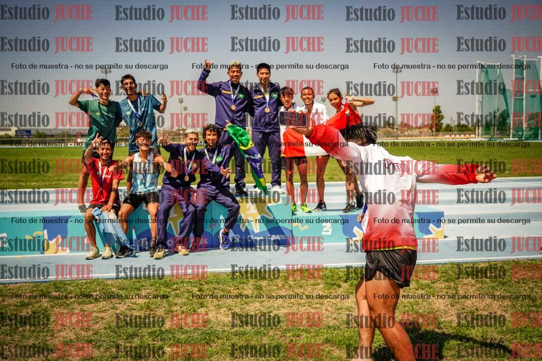 Fotos de algunos podios y extras del torneo