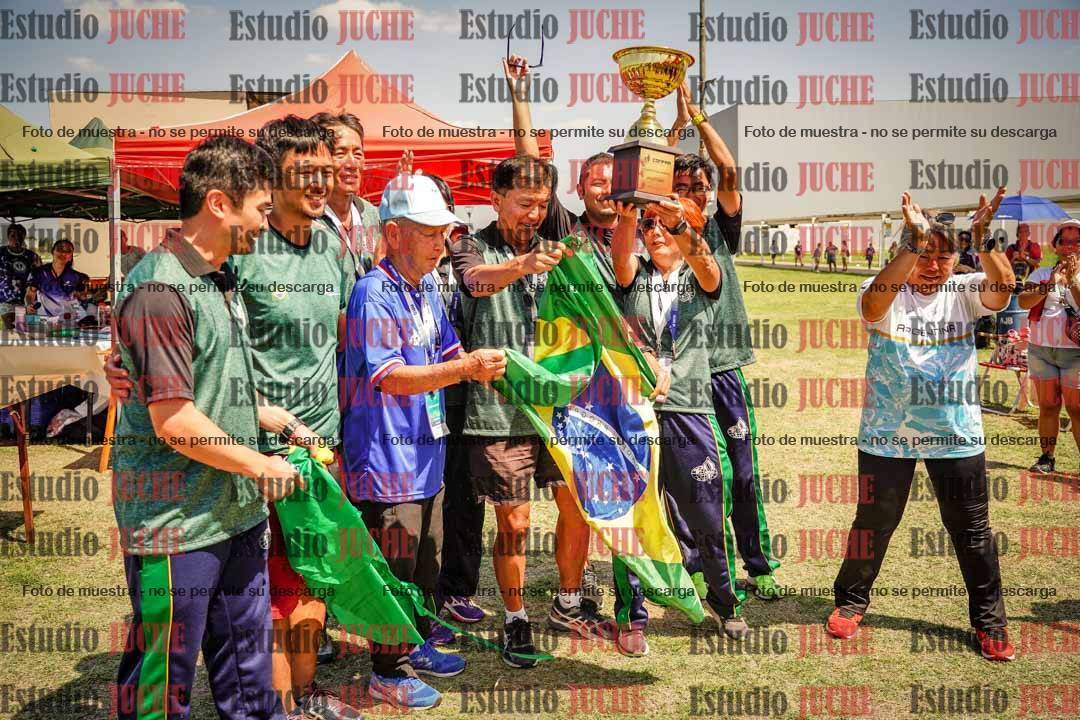 Fotos de algunos podios y extras del torneo