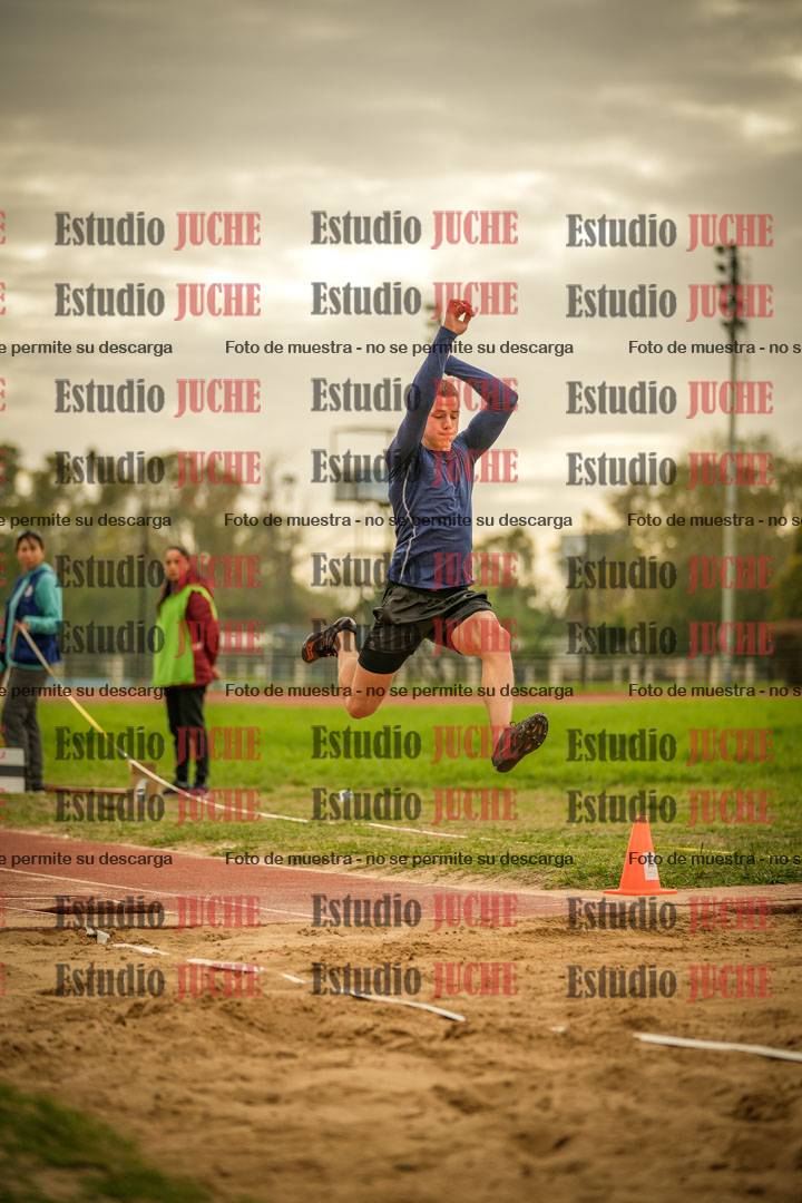 Fotos del salto triple - incluye todas las tandas