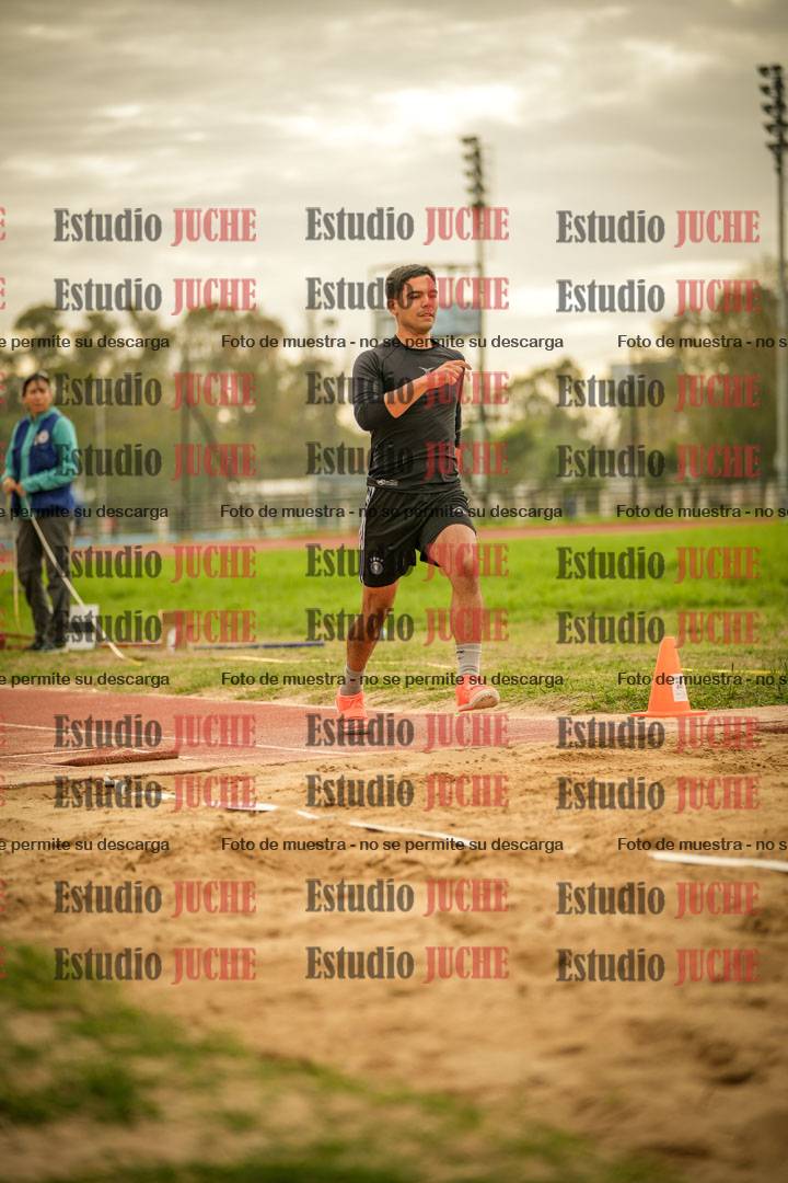 Fotos del salto triple - incluye todas las tandas