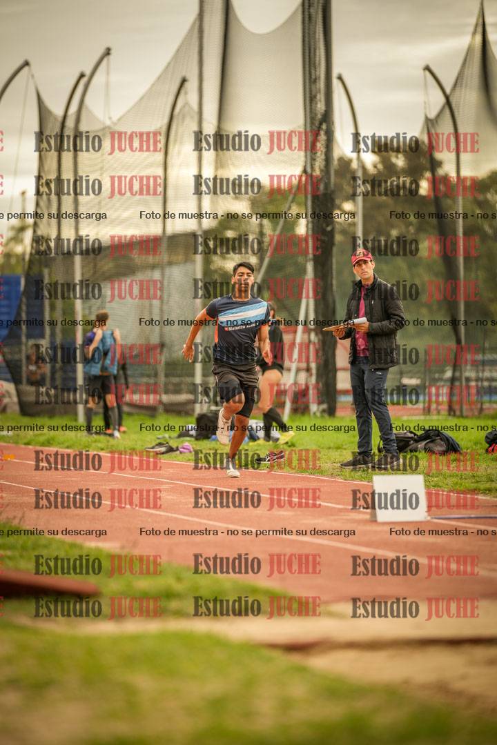 Fotos del salto triple - incluye todas las tandas