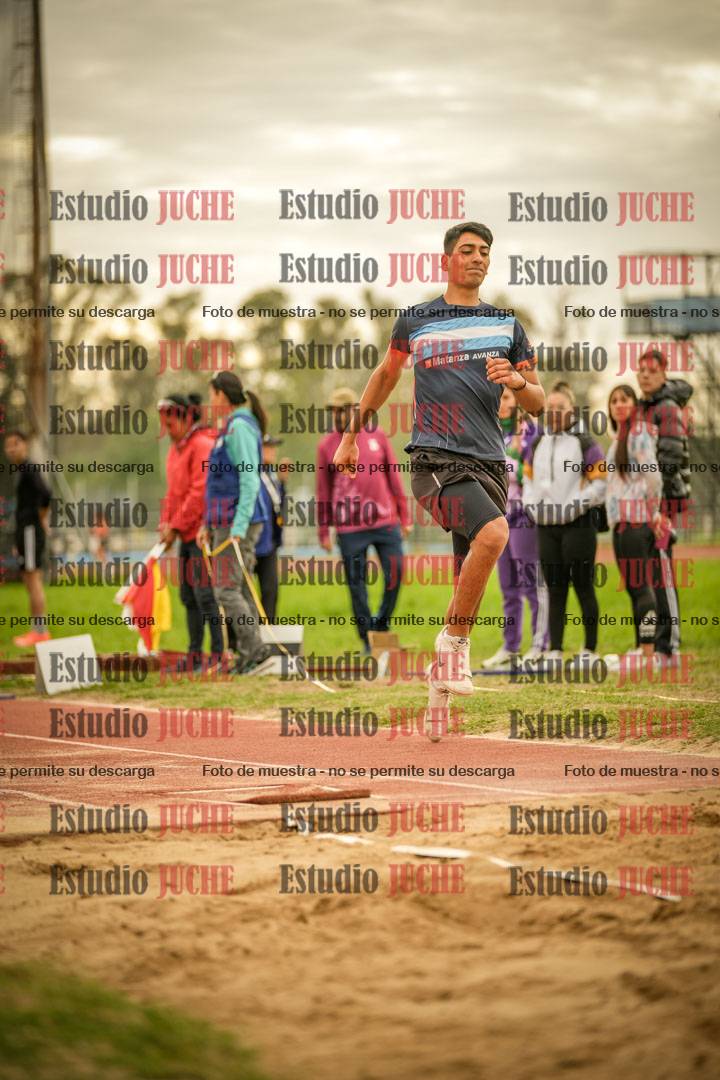 Fotos del salto triple - incluye todas las tandas