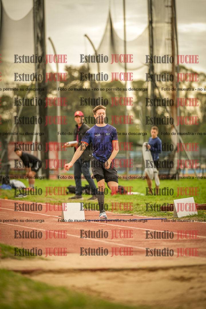 Fotos del salto triple - incluye todas las tandas