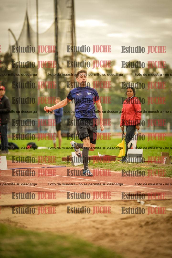 Fotos del salto triple - incluye todas las tandas