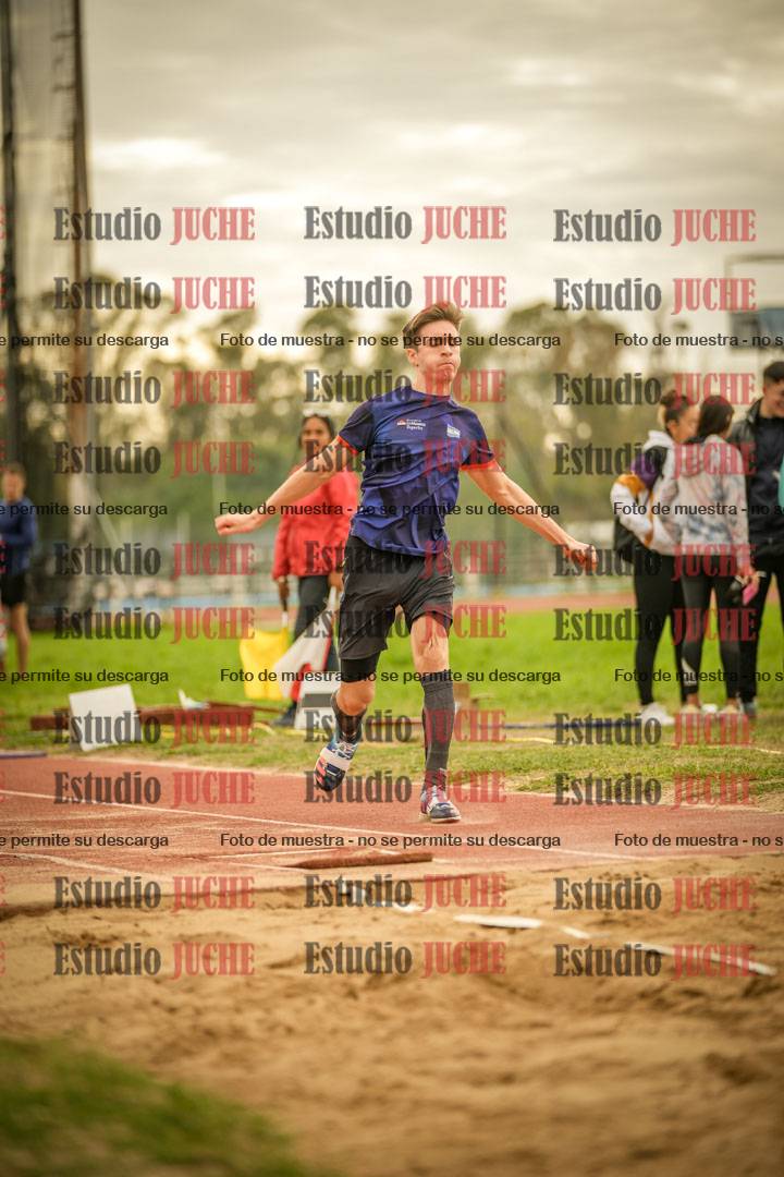 Fotos del salto triple - incluye todas las tandas