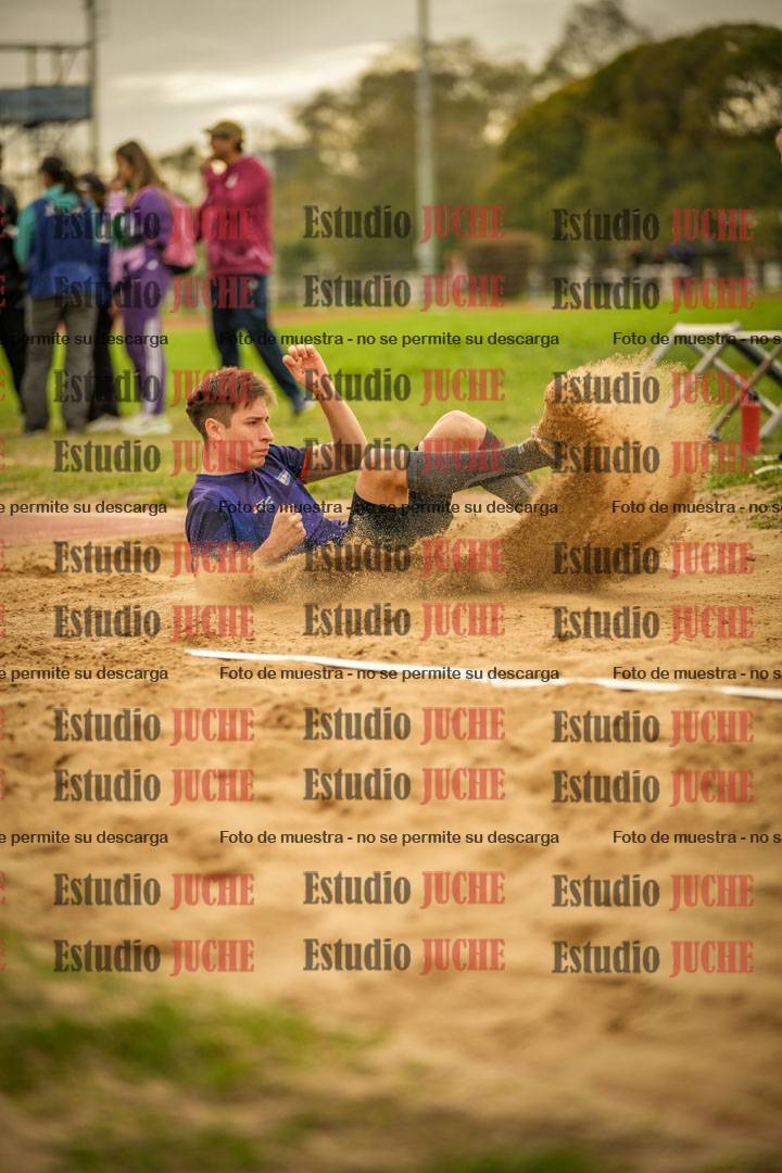 Fotos del salto triple - incluye todas las tandas