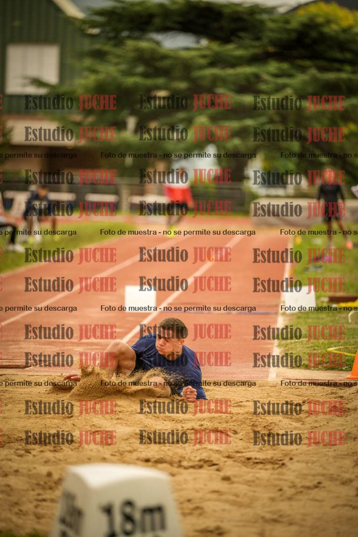 Fotos del salto triple - incluye todas las tandas