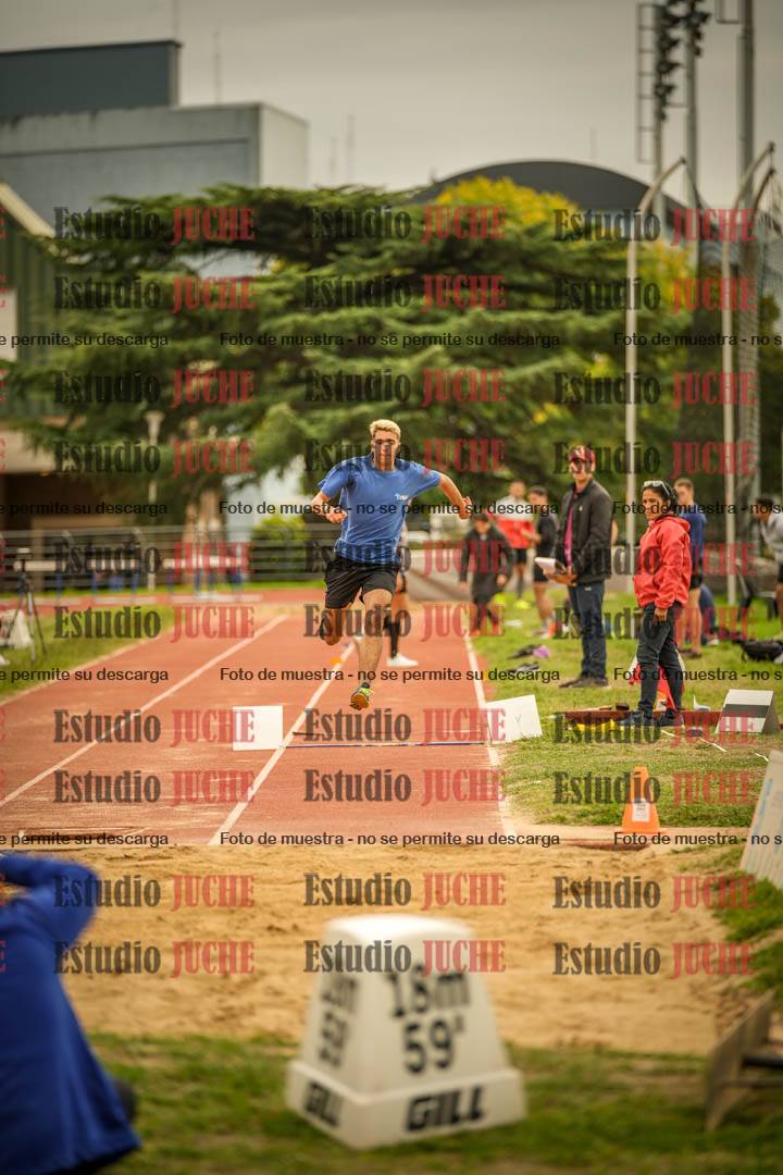 Fotos del salto triple - incluye todas las tandas