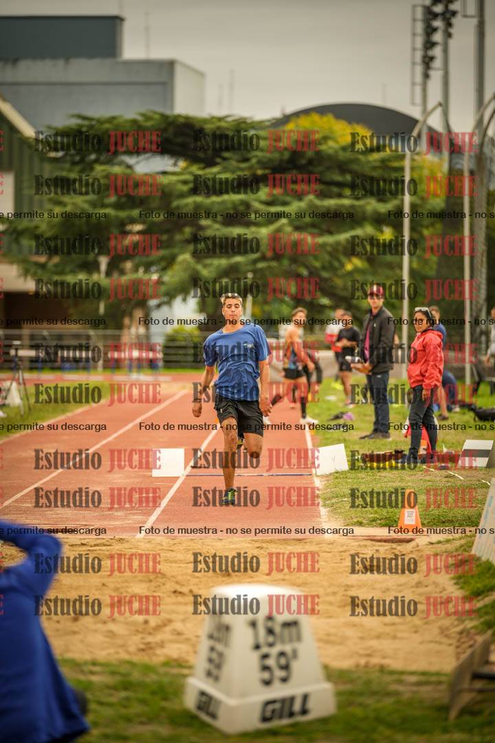 Fotos del salto triple - incluye todas las tandas