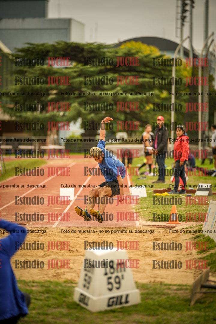 Fotos del salto triple - incluye todas las tandas