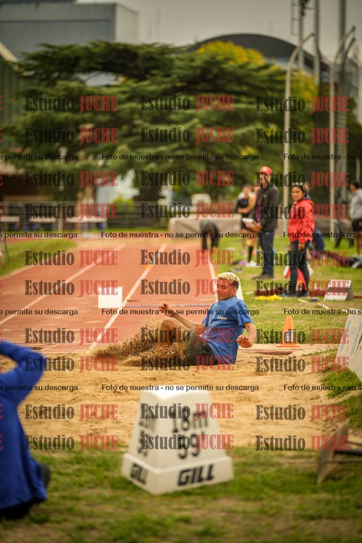 Fotos del salto triple - incluye todas las tandas