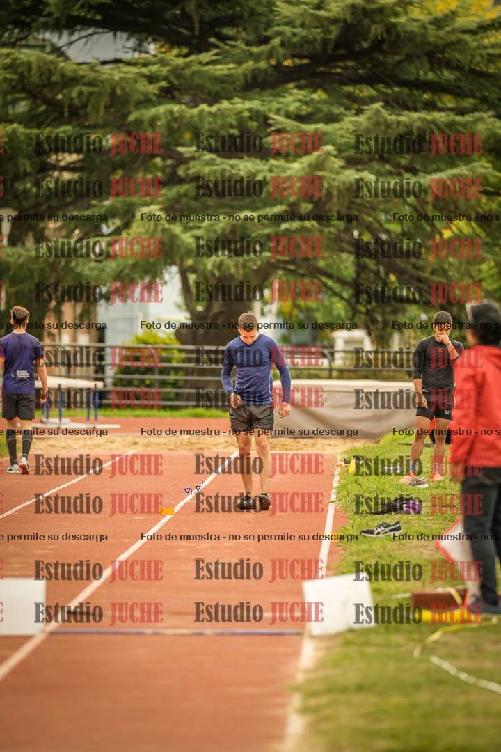 Fotos del salto triple - incluye todas las tandas