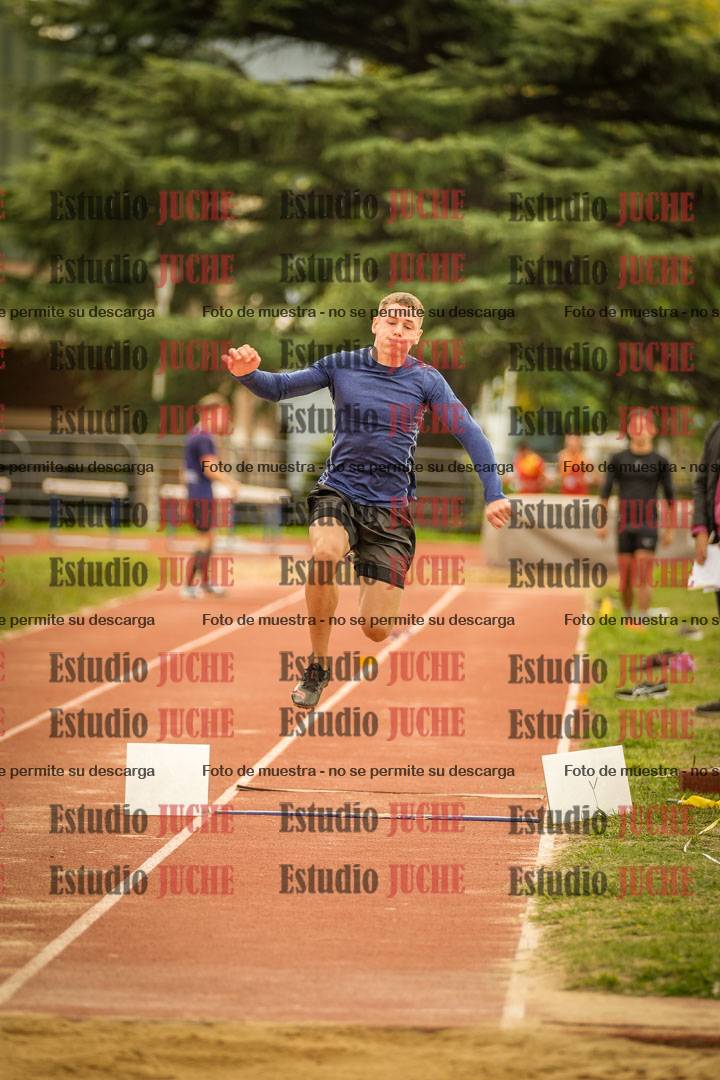 Fotos del salto triple - incluye todas las tandas
