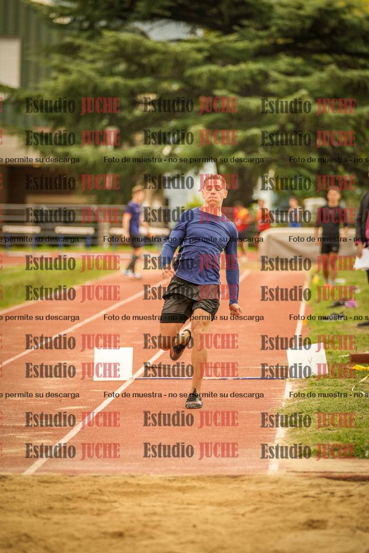 Fotos del salto triple - incluye todas las tandas