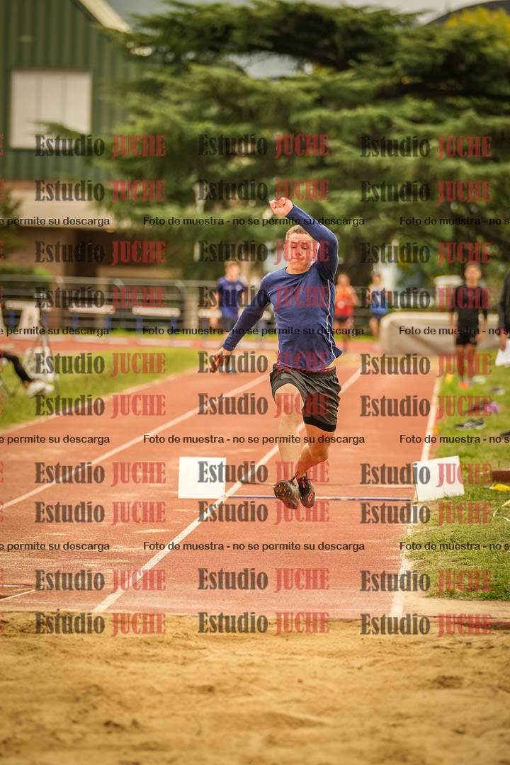 Fotos del salto triple - incluye todas las tandas