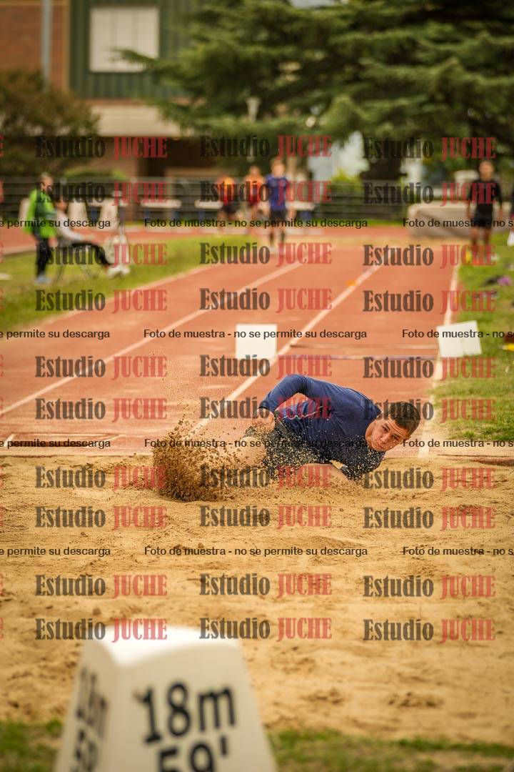 Fotos del salto triple - incluye todas las tandas