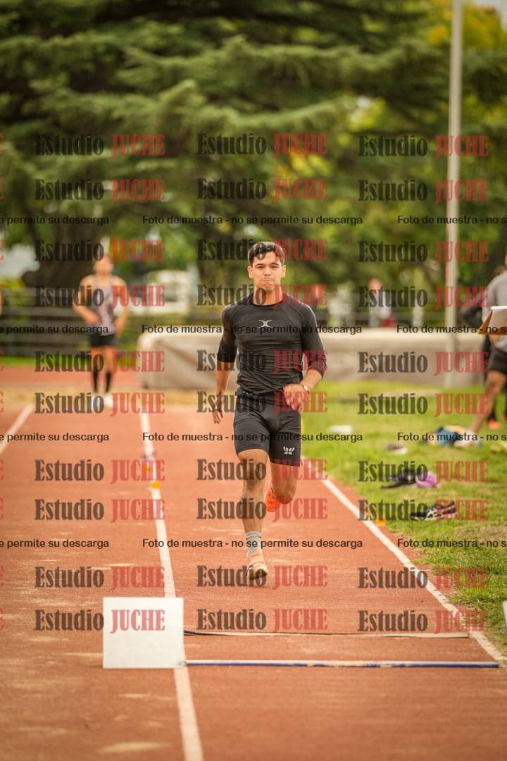 Fotos del salto triple - incluye todas las tandas