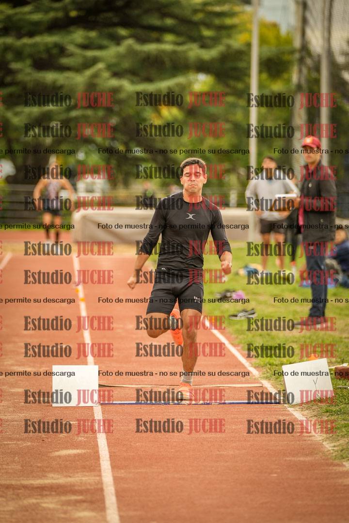 Fotos del salto triple - incluye todas las tandas