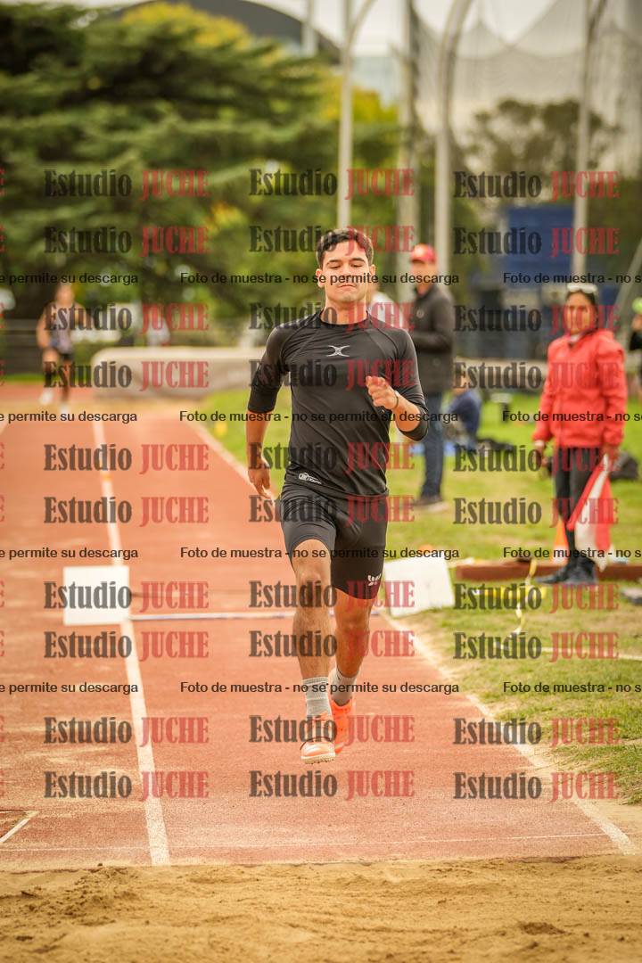 Fotos del salto triple - incluye todas las tandas