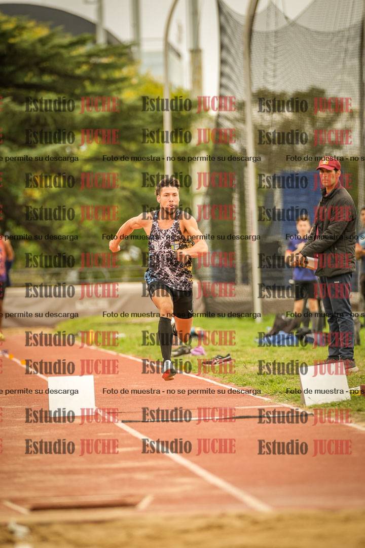 Fotos del salto triple - incluye todas las tandas