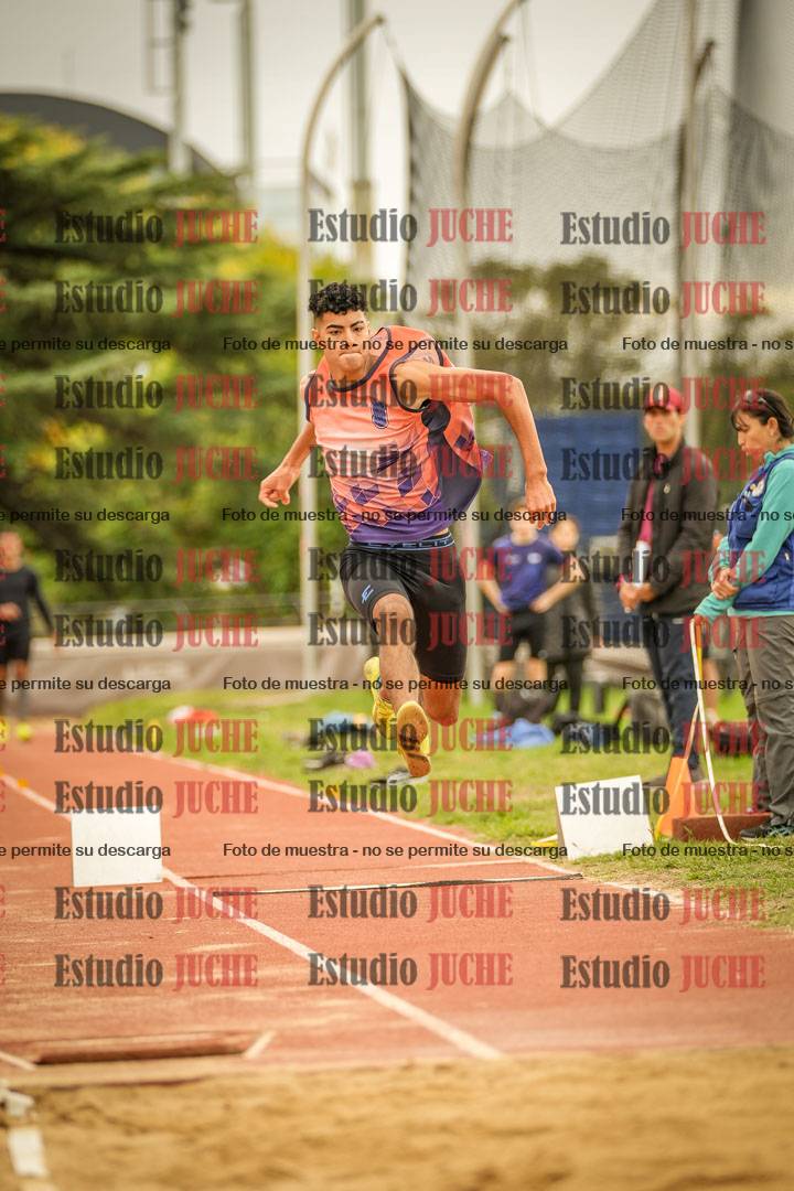 Fotos del salto triple - incluye todas las tandas