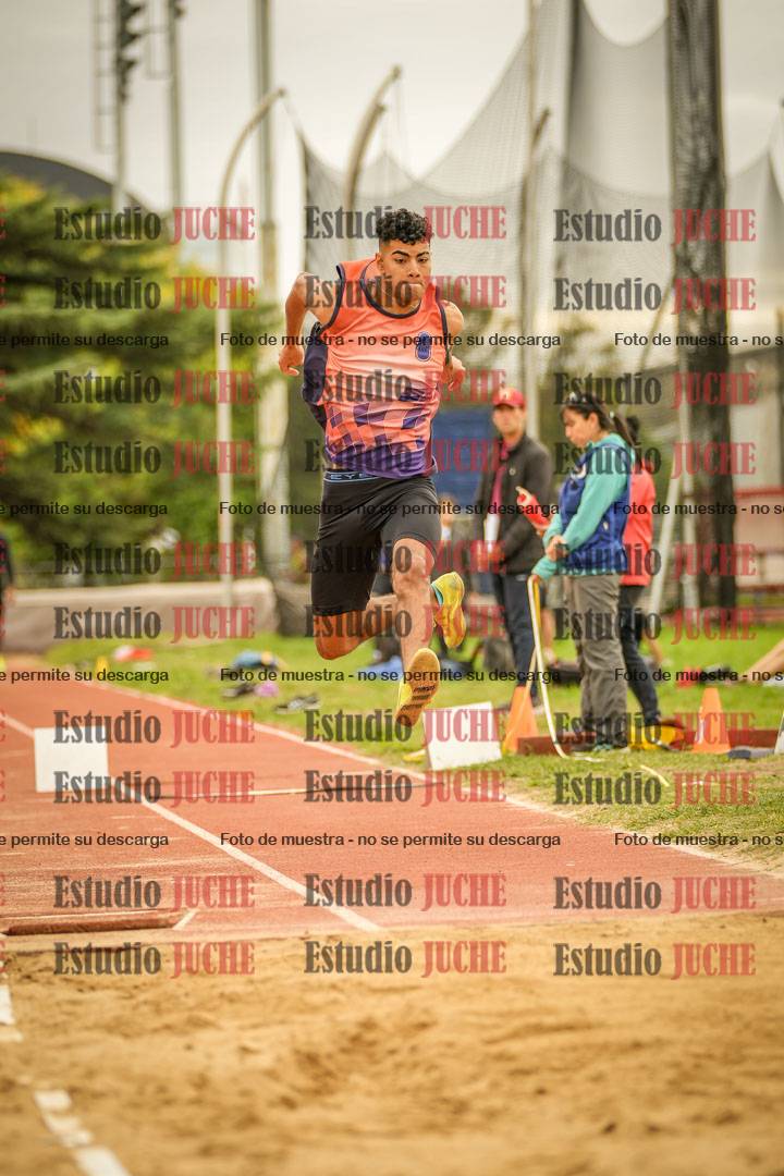 Fotos del salto triple - incluye todas las tandas