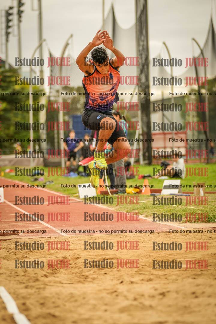 Fotos del salto triple - incluye todas las tandas