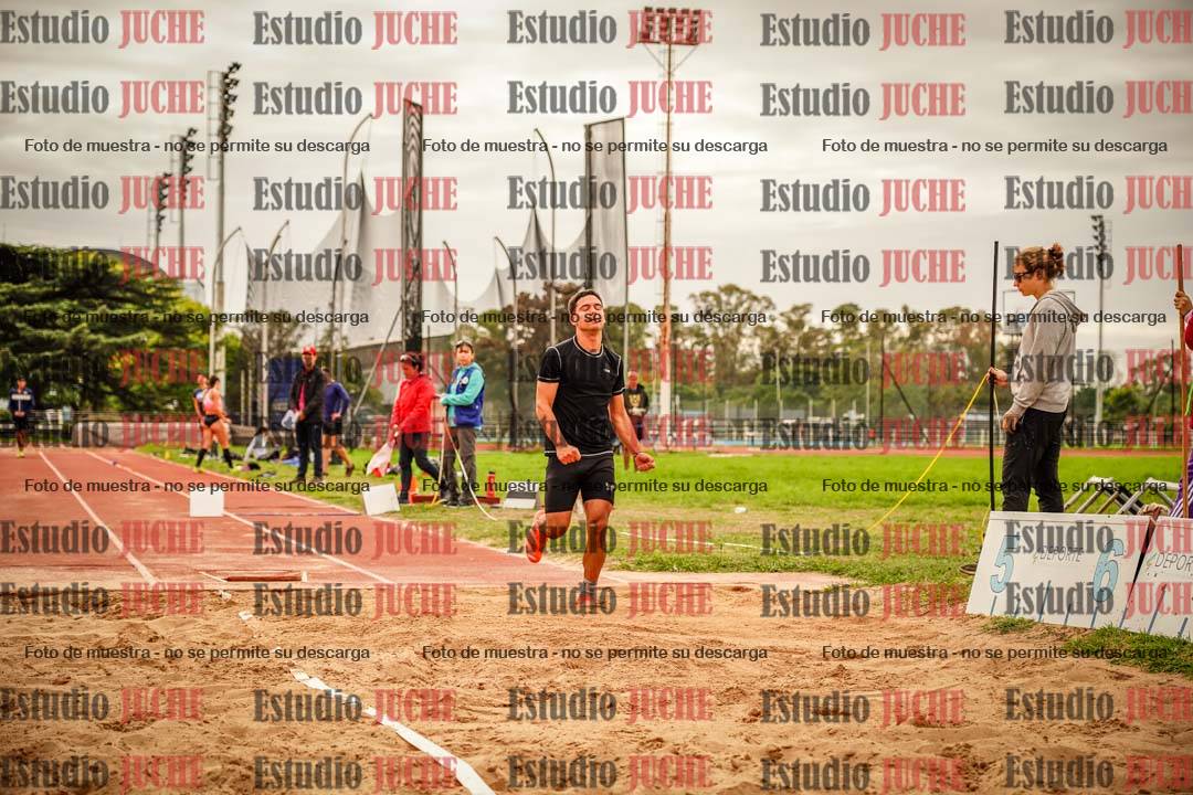 Fotos del salto triple - incluye todas las tandas