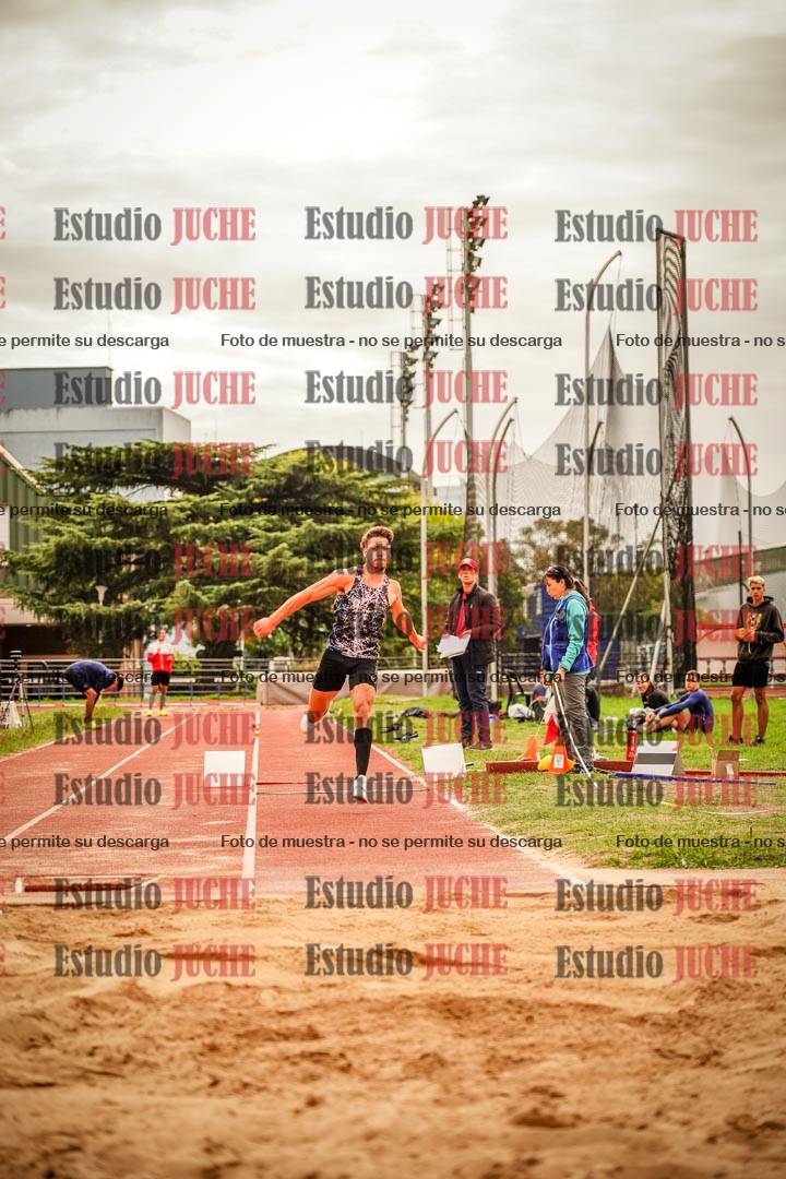 Fotos del salto triple - incluye todas las tandas