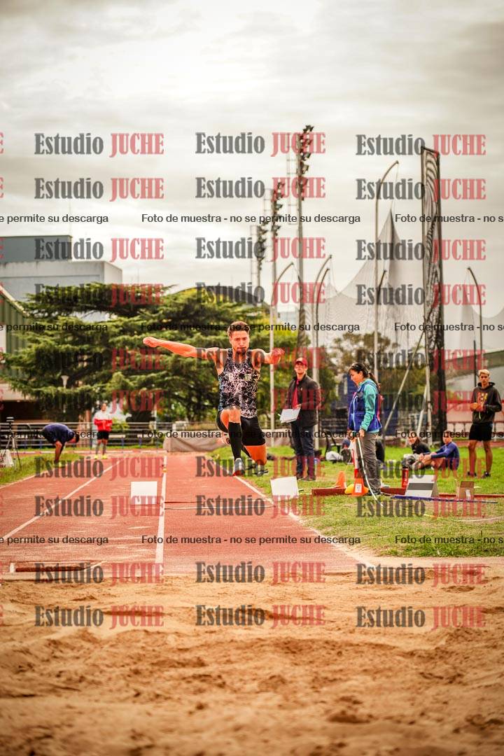 Fotos del salto triple - incluye todas las tandas