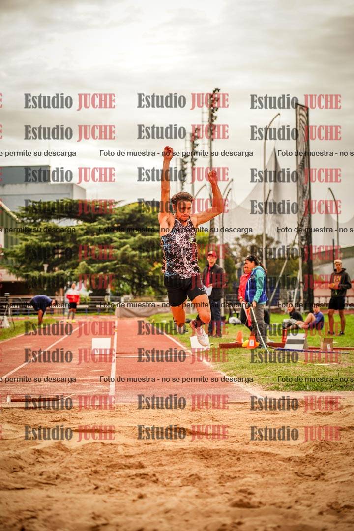 Fotos del salto triple - incluye todas las tandas