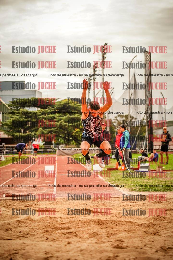 Fotos del salto triple - incluye todas las tandas