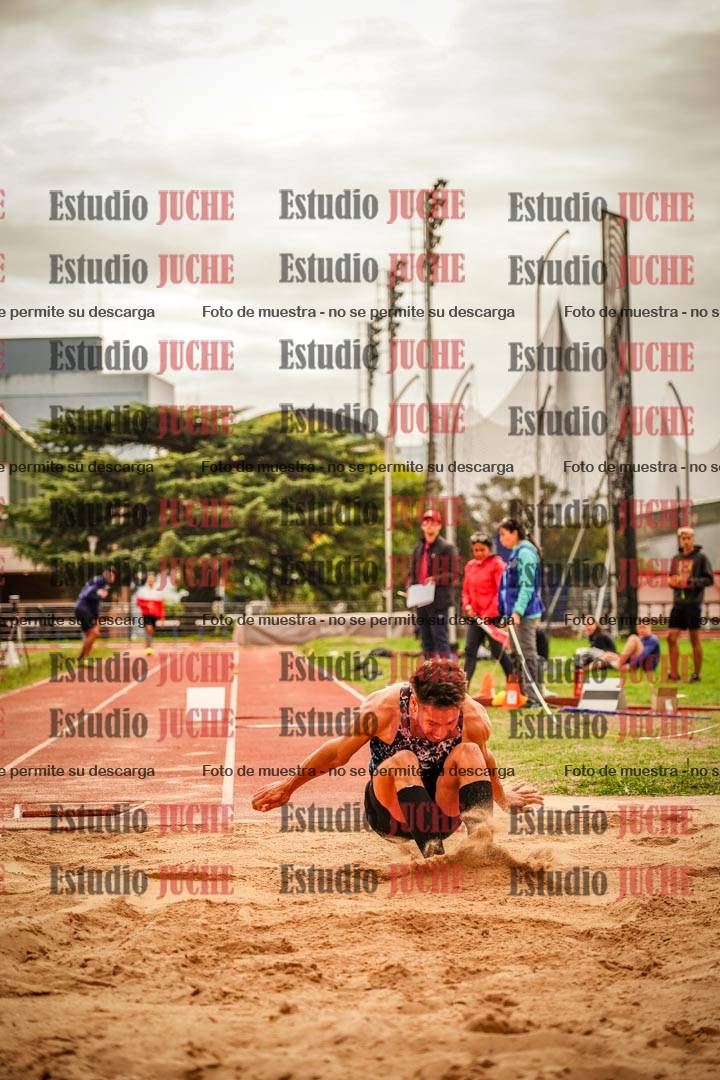 Fotos del salto triple - incluye todas las tandas