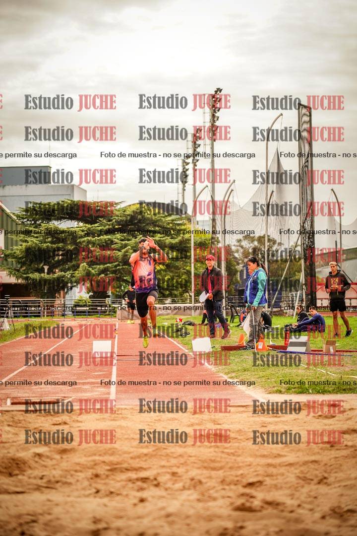 Fotos del salto triple - incluye todas las tandas