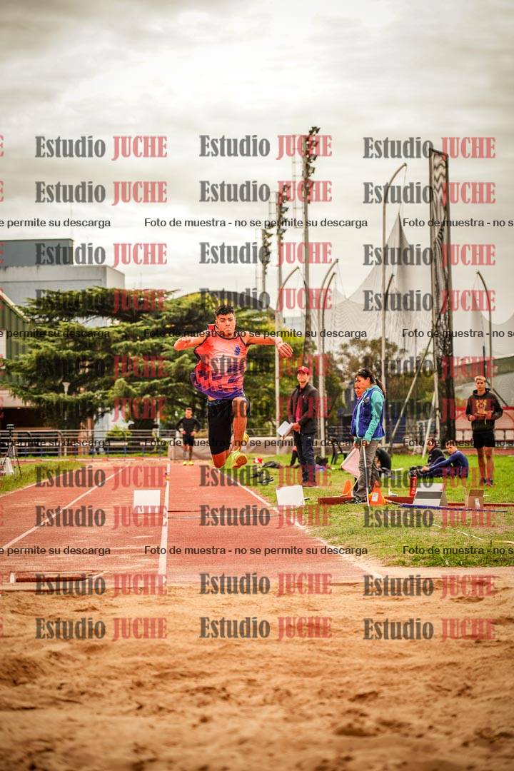 Fotos del salto triple - incluye todas las tandas