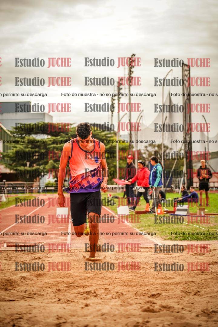 Fotos del salto triple - incluye todas las tandas