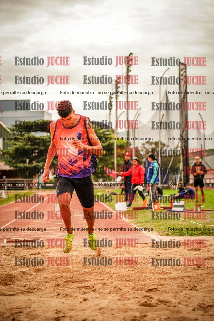 Fotos del salto triple - incluye todas las tandas