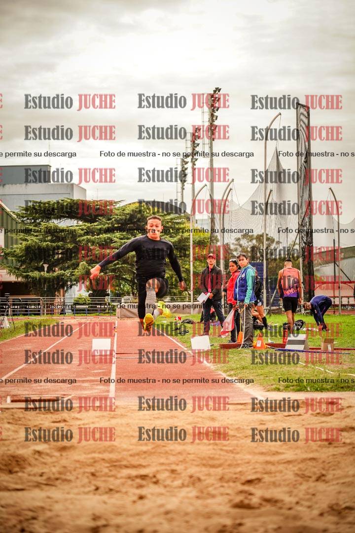 Fotos del salto triple - incluye todas las tandas