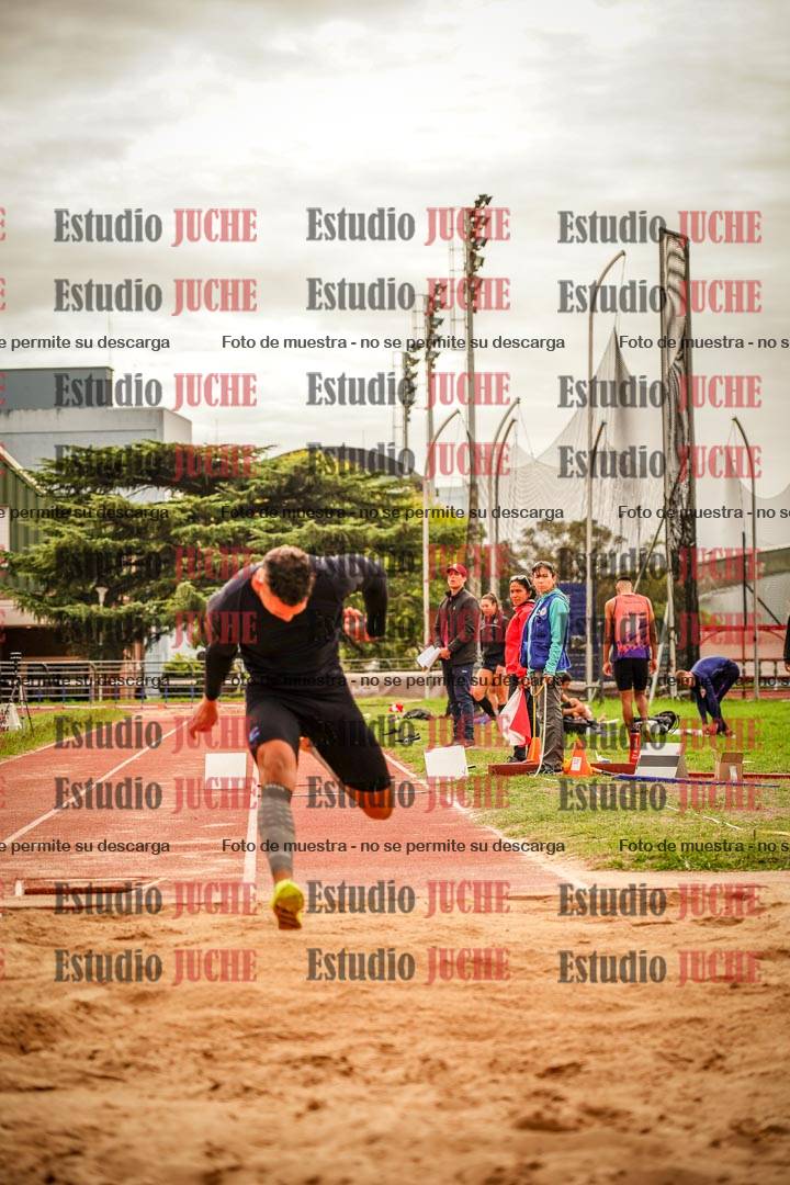 Fotos del salto triple - incluye todas las tandas