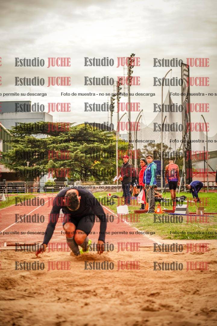 Fotos del salto triple - incluye todas las tandas