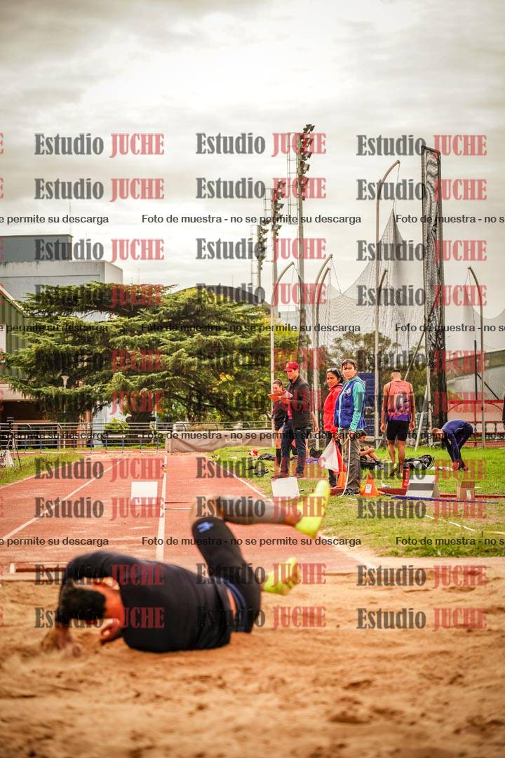 Fotos del salto triple - incluye todas las tandas