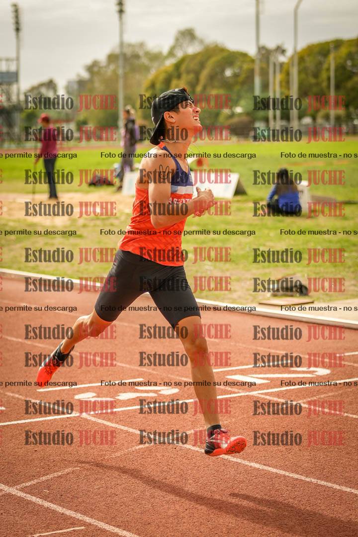 Fotos de los 295 m con vallas de varones - U16