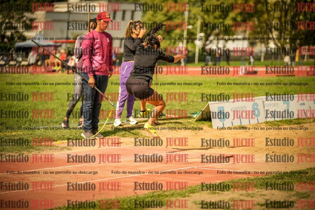 Fotos del salto triple - incluye todas las tandas