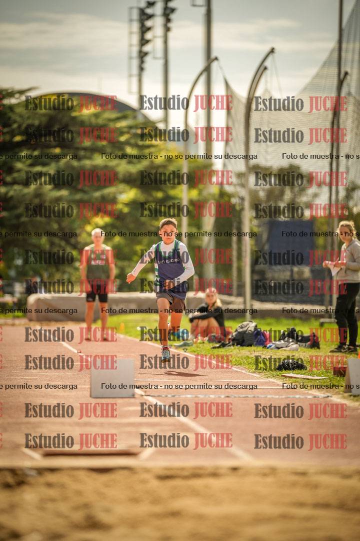 Fotos del salto triple - incluye todas las tandas